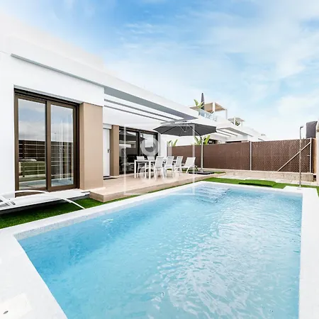 Villa Bienvida Luxury And Well-being By Oyoostays *